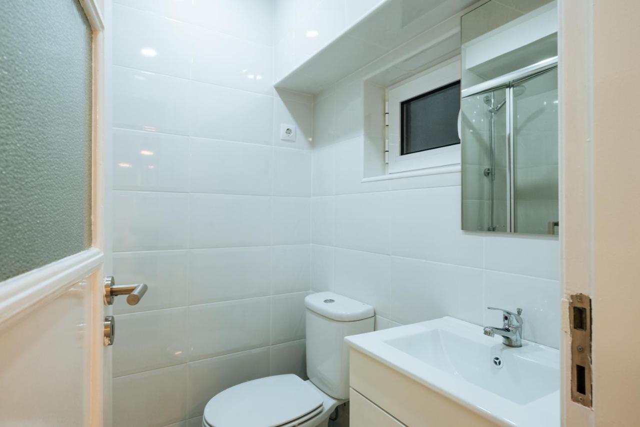 Cozy & Small Studio In The Center Lisbon Luaran gambar